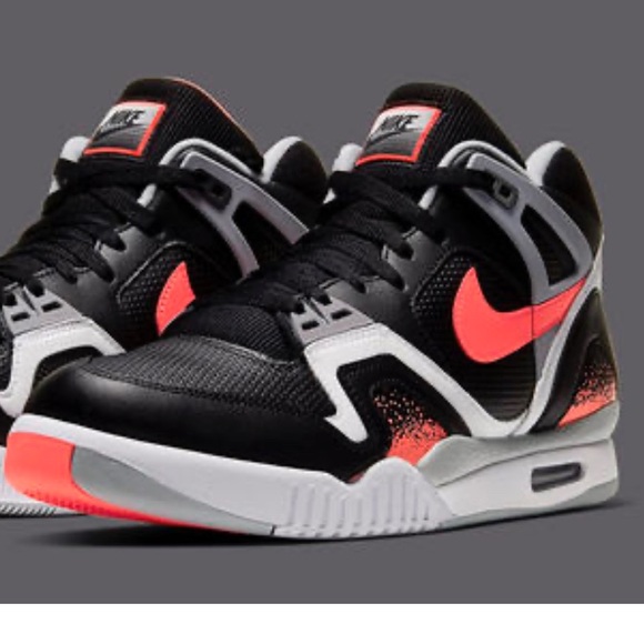 Meet your Posher, Hunter - Picture 1 of 1